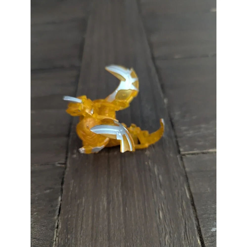 Bakugan Subterra Translucent Foxbat‎ Lot Of Bakugan Read Description